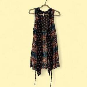 Xhilaration Boho Patterned Sleeveless Vest